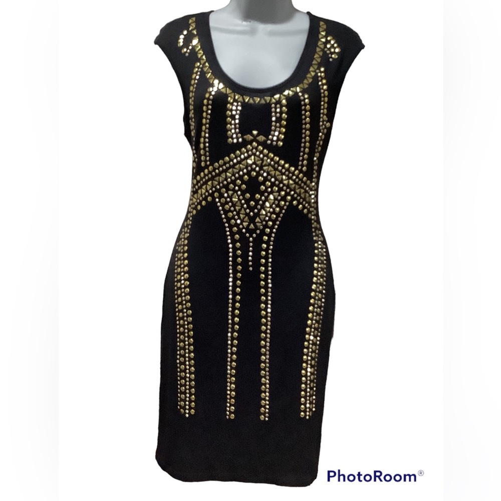 🥳HP🥳JONATHAN MARTIN  black dress with gold studs. Very flattering. Sz. M